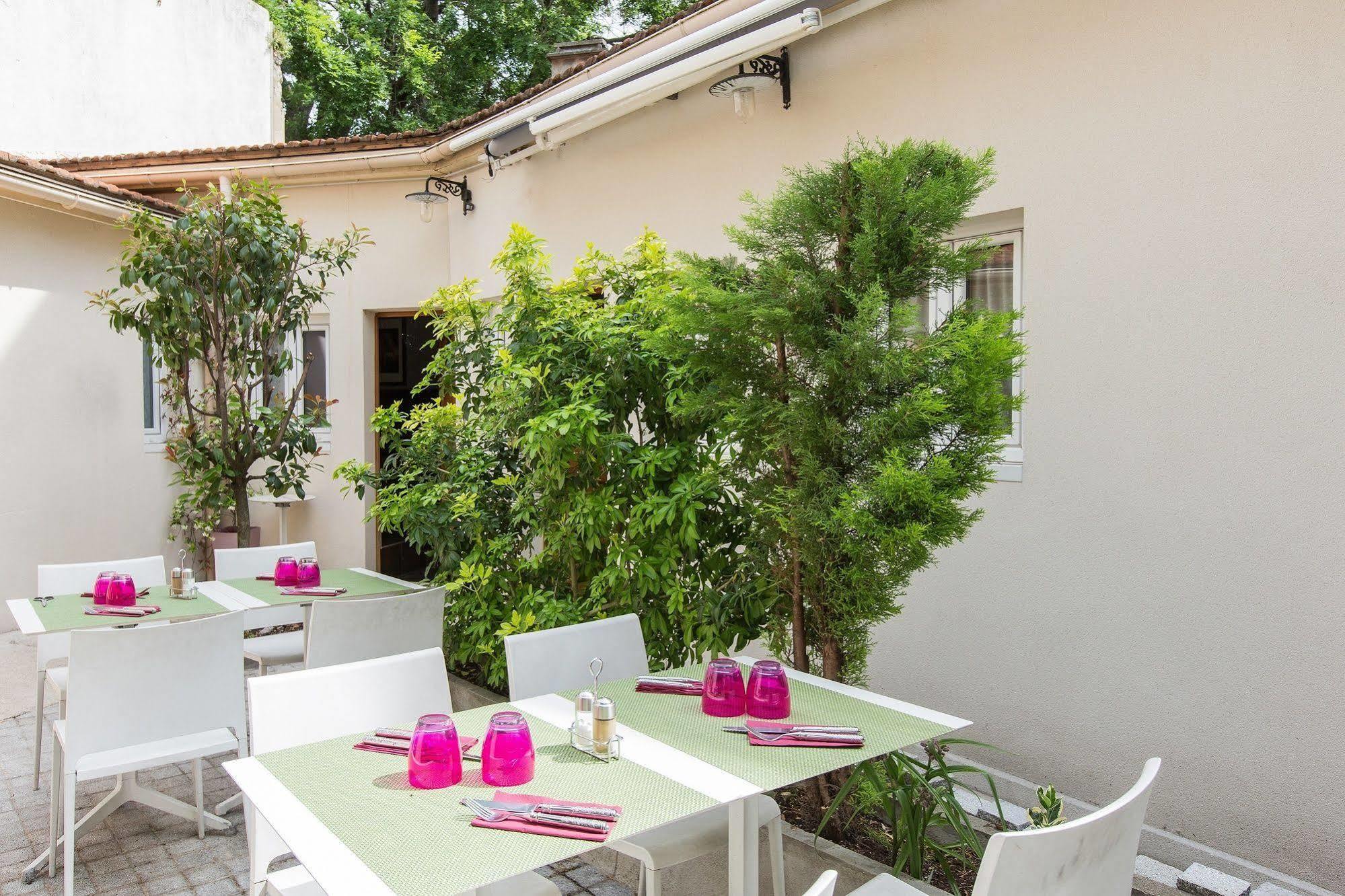 Le Figuier Hotel Ivry-sur-Seine Bagian luar foto
