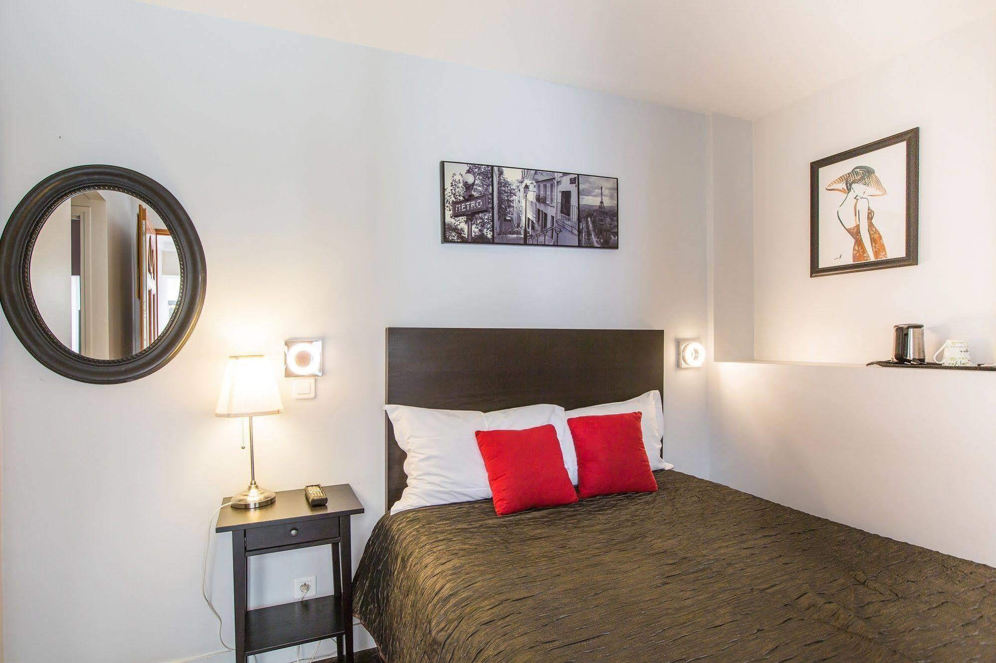 Le Figuier Hotel Ivry-sur-Seine Bagian luar foto