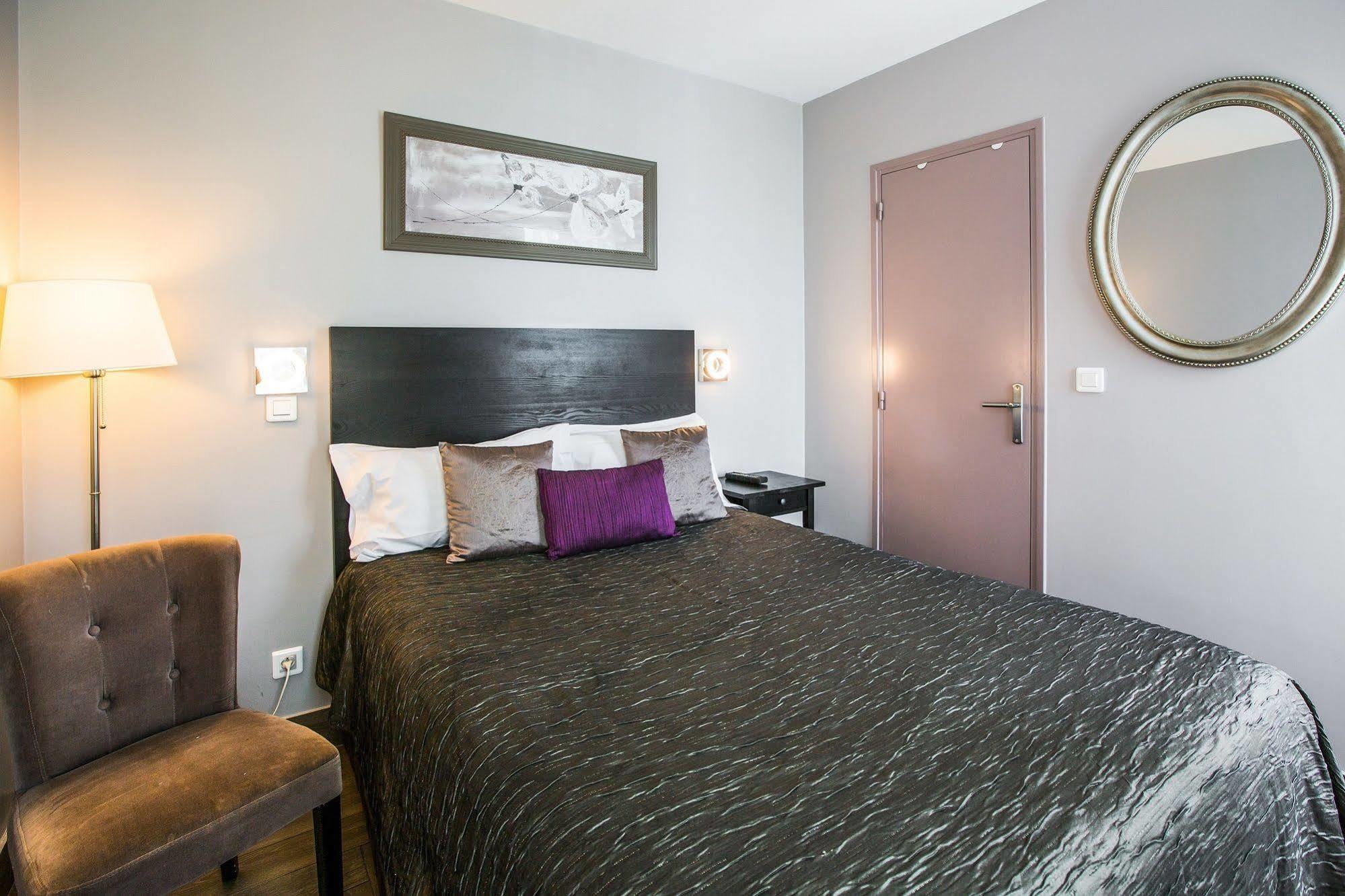 Le Figuier Hotel Ivry-sur-Seine Bagian luar foto
